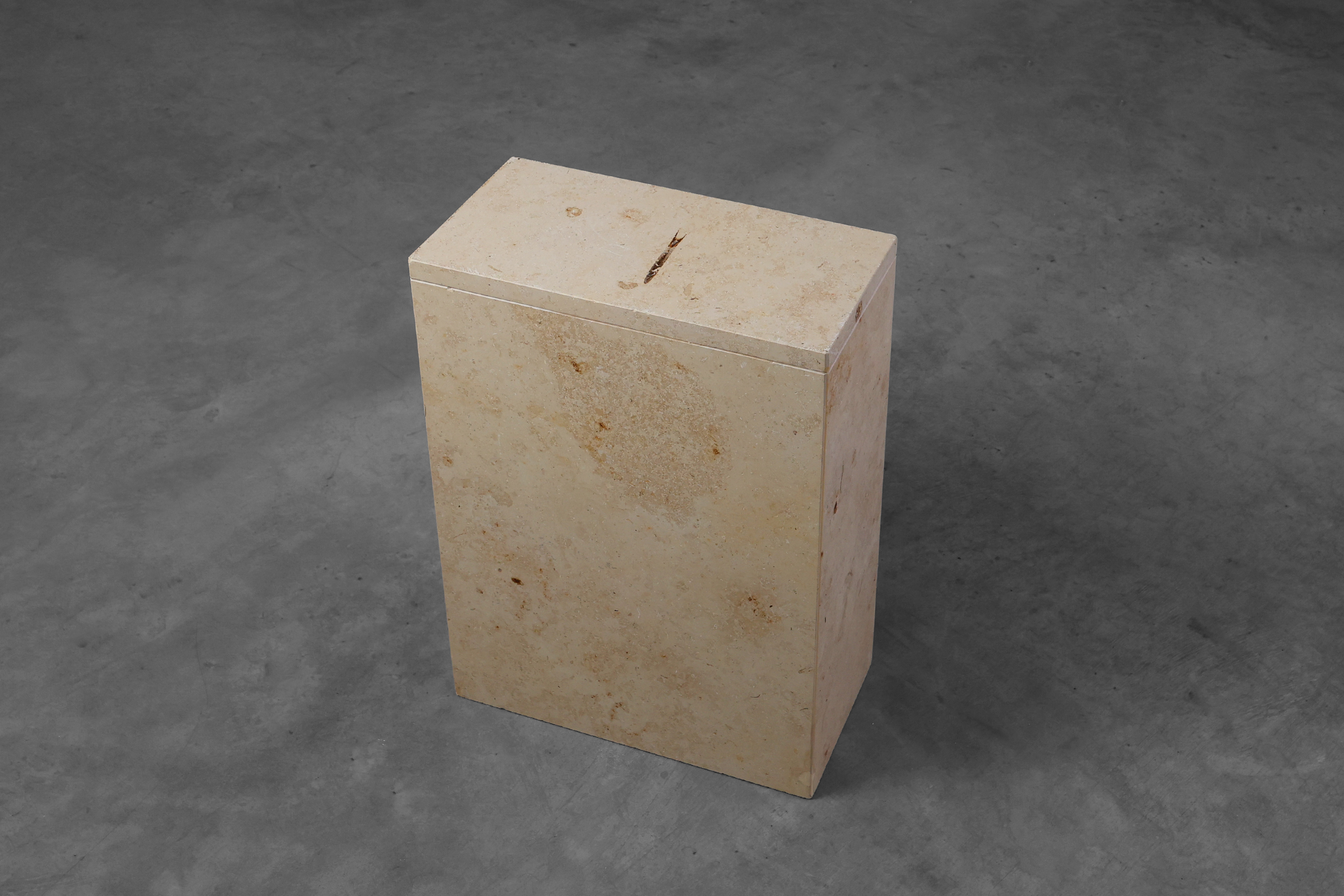 Mid-Century Italian Travertine Console, 1980sthumbnail